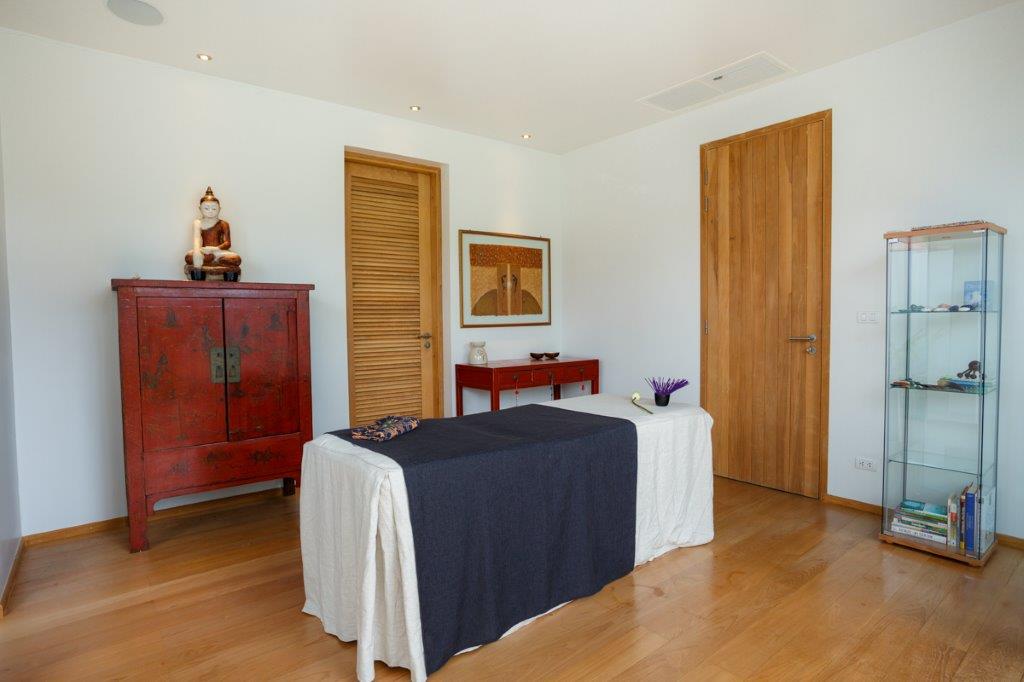 luxury villas phuket